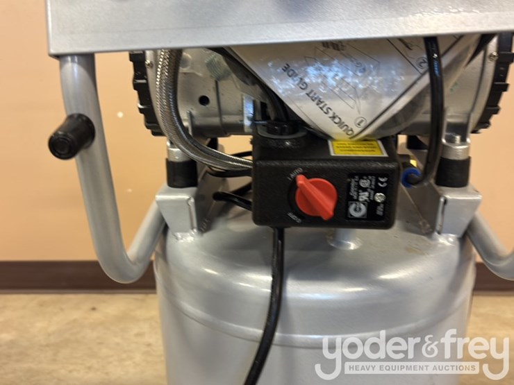 unused-california-air-tools,-air-compressor-image-6