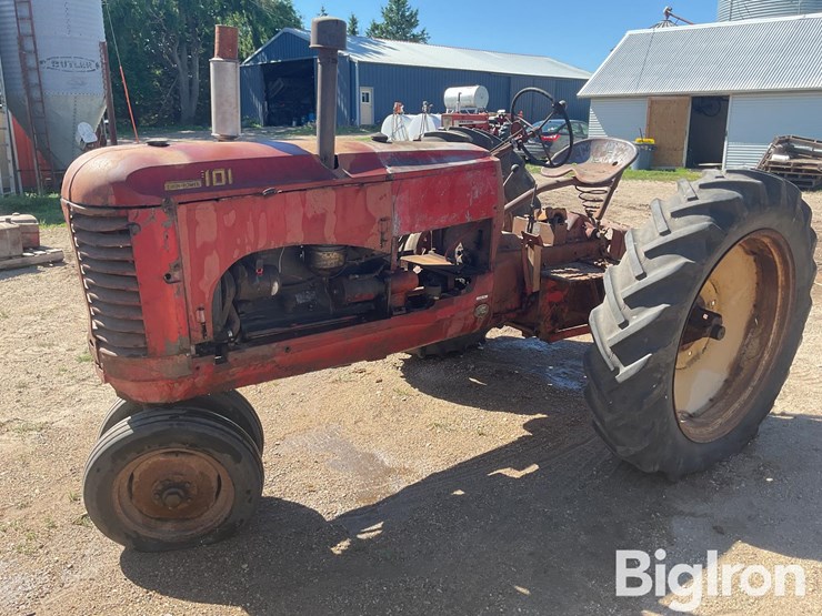 massey-ferguson-101-image-1