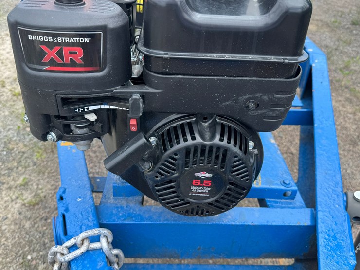 #2307-•-1000-gallon-tender-trailer-image-2