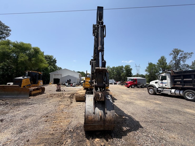 2020-deere-210g-image-6