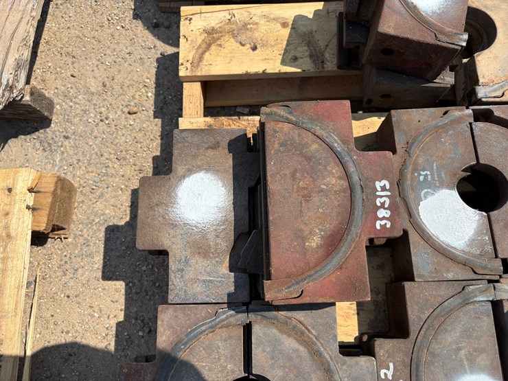 set-of-(3)-9-1/2”w-blind-bop-rams-image-1