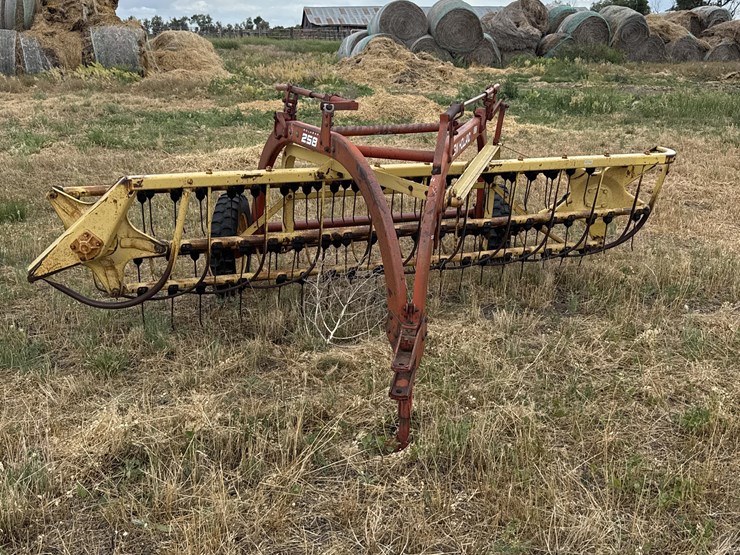 new-holland-258-image-2