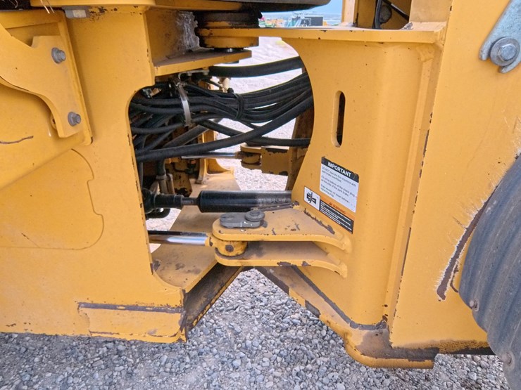 2006-deere-544j-image-83