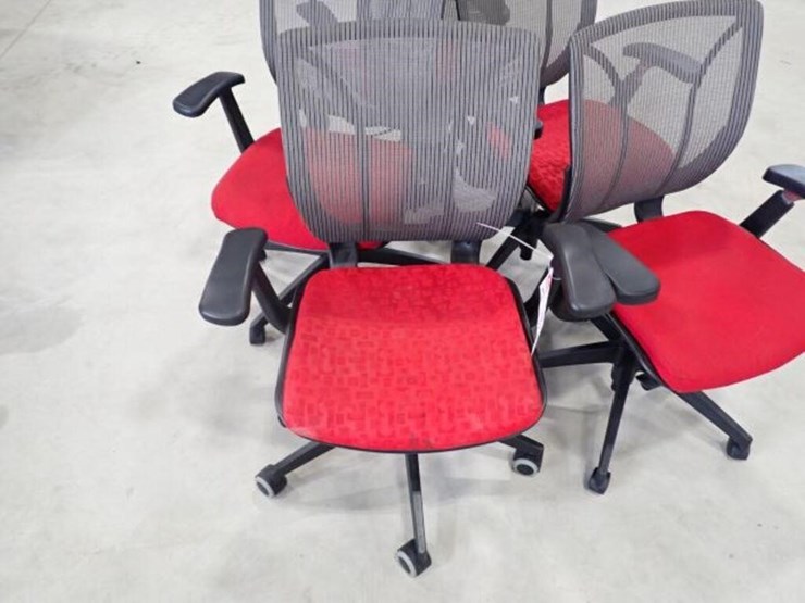 qty-of-(5)-desk-chairs-image-8
