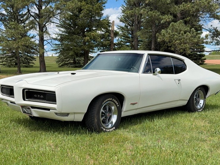 1968-pontiac-gto-image-1
