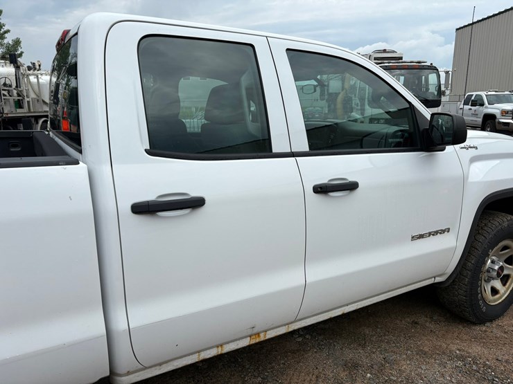 2016-gmc-1500-image-19