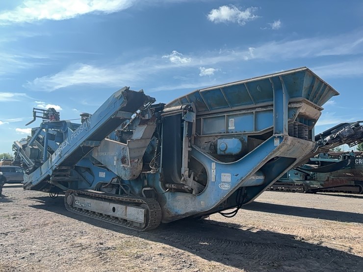 caterpillar-c9-image-11