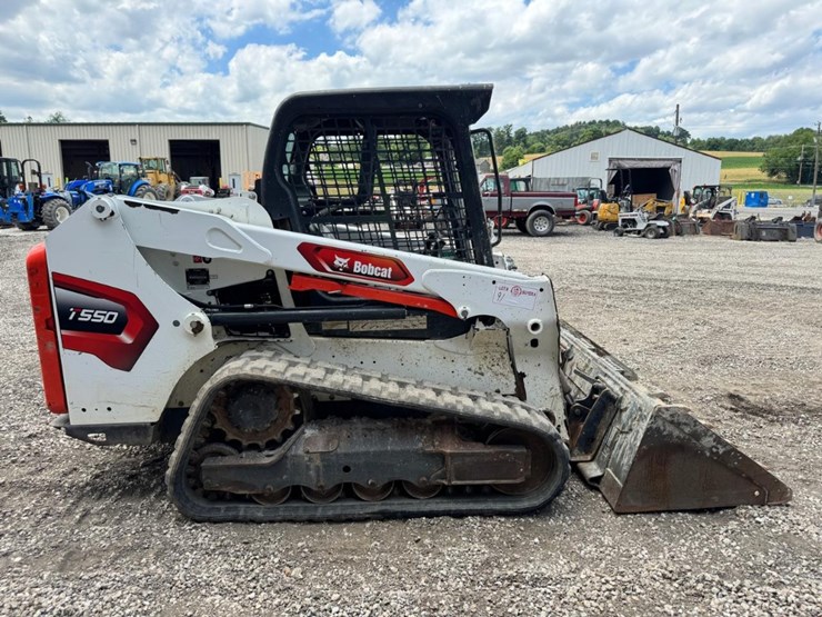 2022-bobcat-t550-image-7