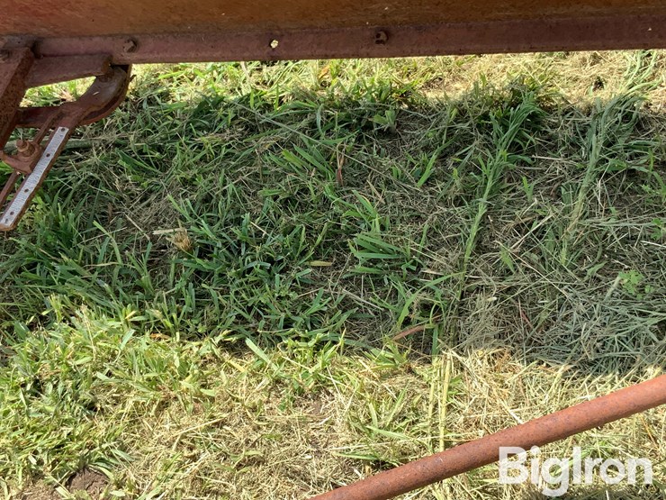 international-mccormick-no.-7-drop-spreader-image-13
