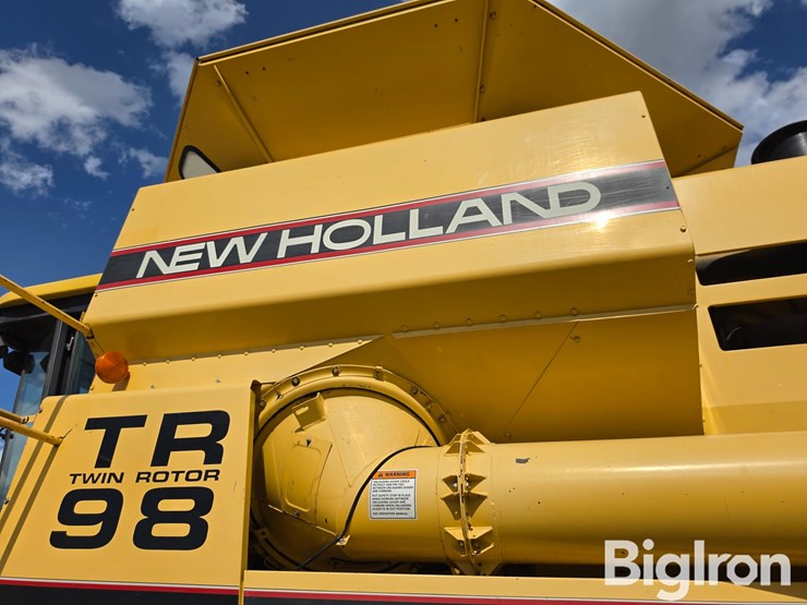 1998-new-holland-tr98-image-11