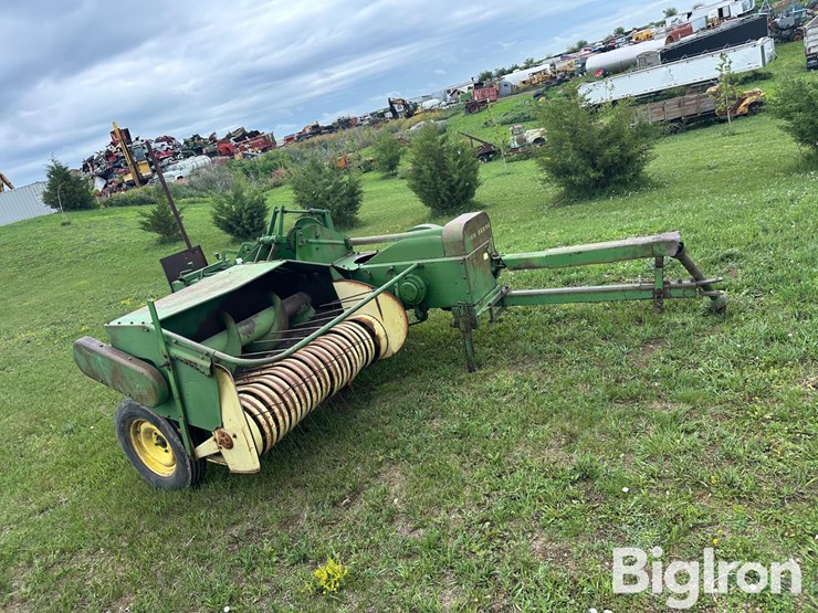 john-deere-24t-image-4