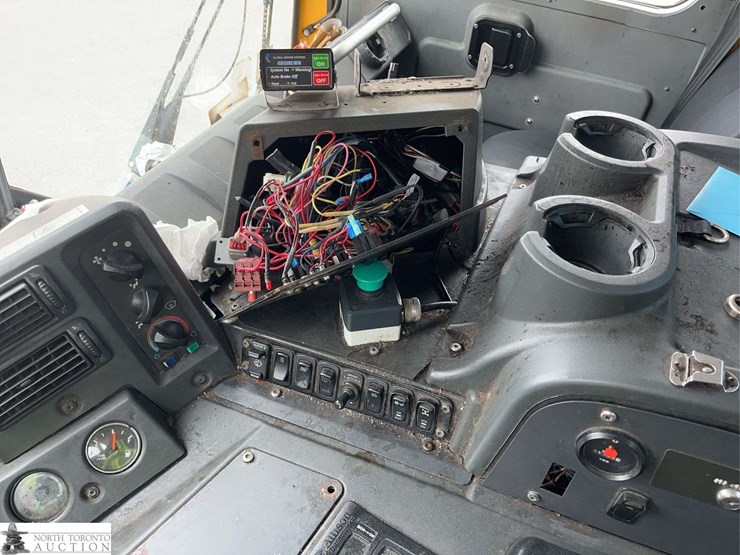 non-operable-2018-mack-terrapro-t/a-refuse-truck-image-10