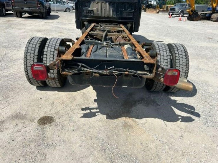 2016-ford-f550-xl-image-55