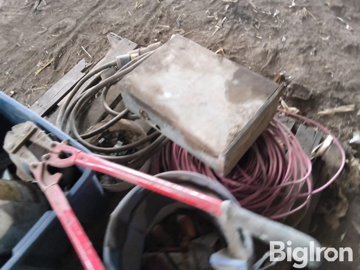 power-cords-&-misc-image-16