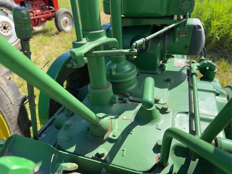 john-deere-model-b-image-9
