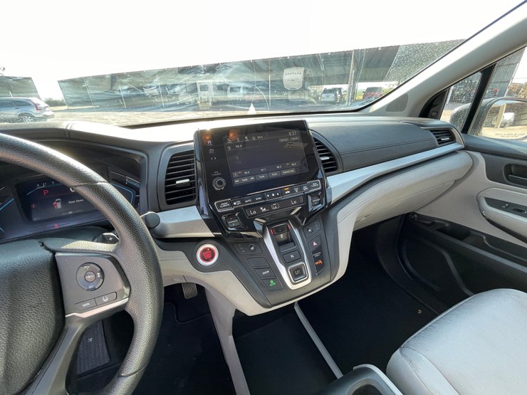 2018-honda-odyssey-image-48