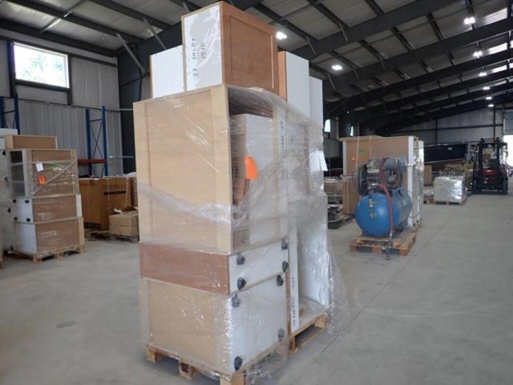 unused-qty-of-kitchen-cabinets-image-2