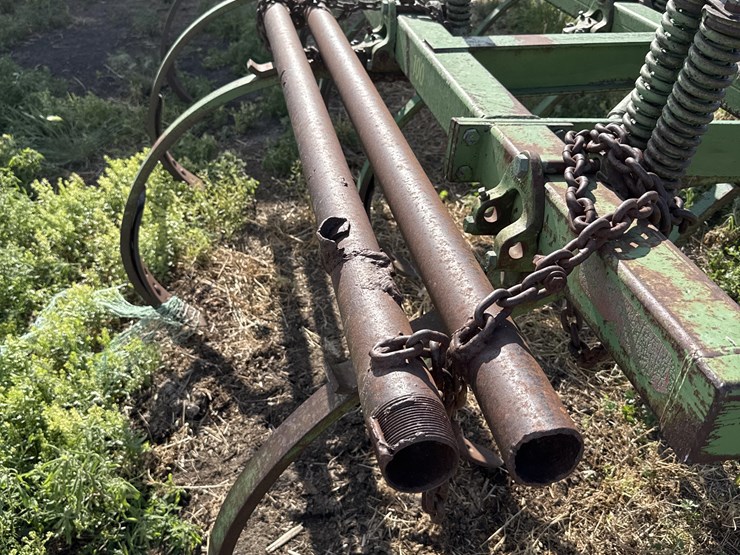 john-deere-100-image-11