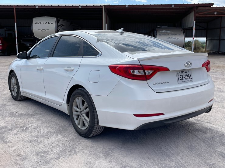 #160-•-2015-hyundai-sonata-(clean-tx-title)-image-4