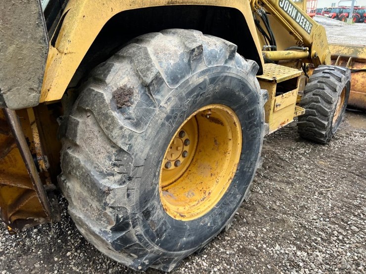john-deere-310d-image-19