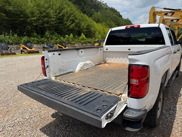 2019-chevrolet-silverado-1500-image-17