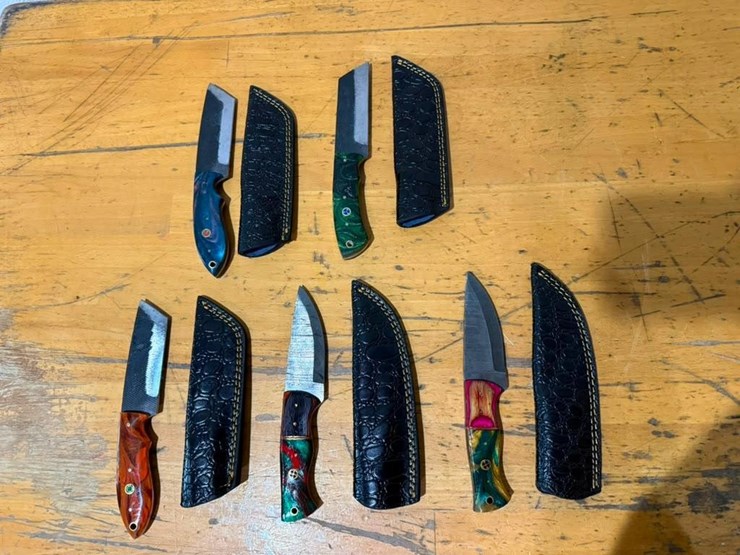 qty-(5)-handmade-fixed-blade-utility-&-hunting-knives-w/-leather-sheaths-image-1