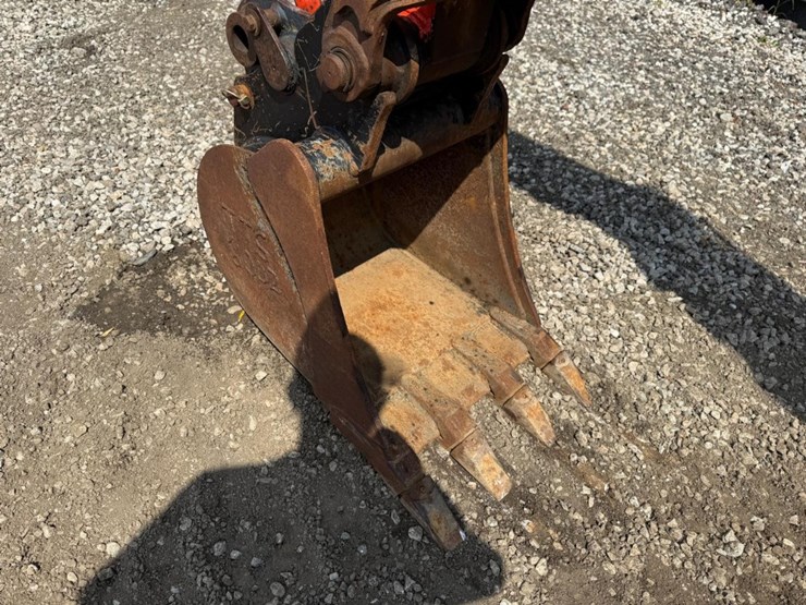 2015-kubota-u35-4-image-8