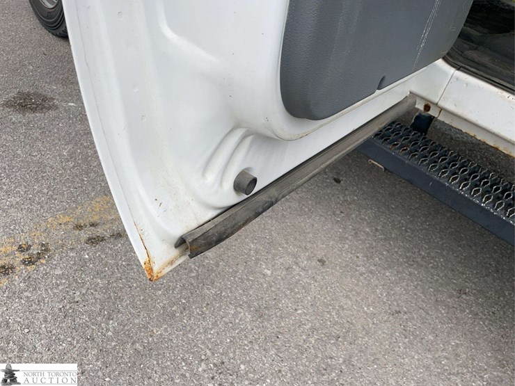 2015-ford-f550-image-36