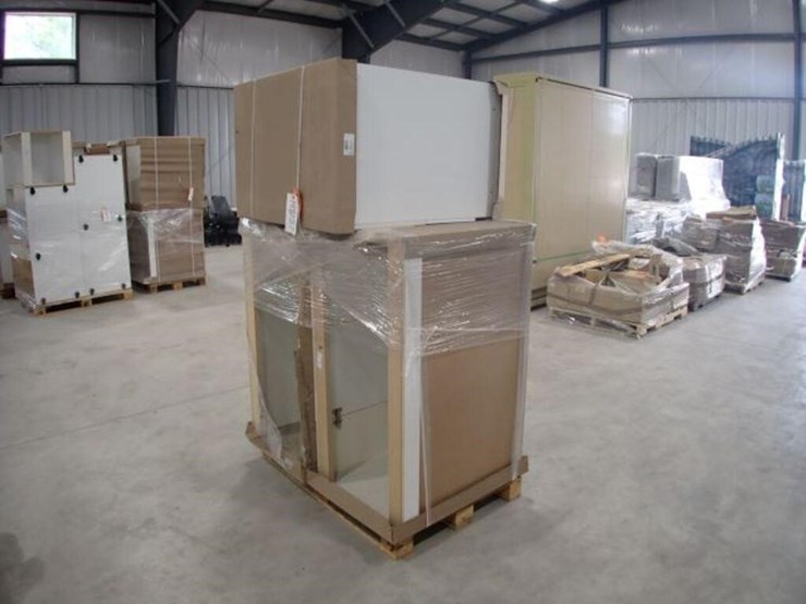 unused-qty-of-3-pc-premium-white-kitchen-base-image-8