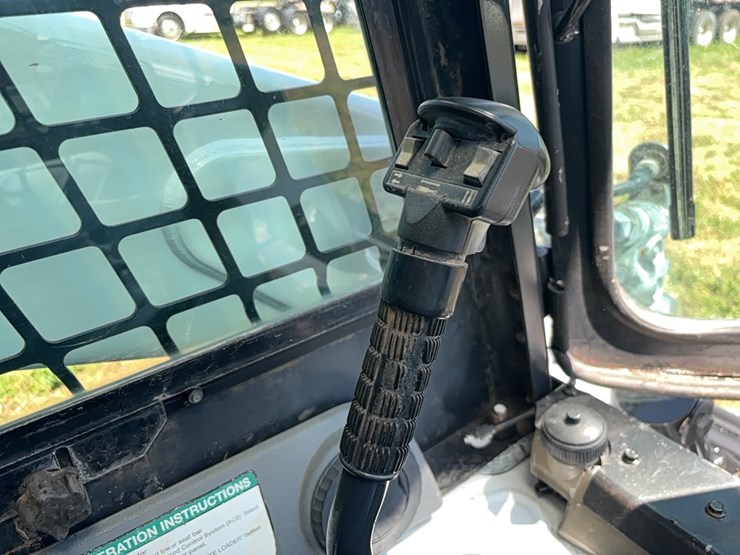 bobcat-t300-image-16