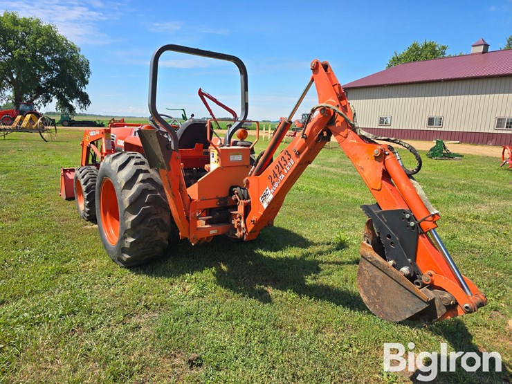 1995-kubota-l2900-image-7