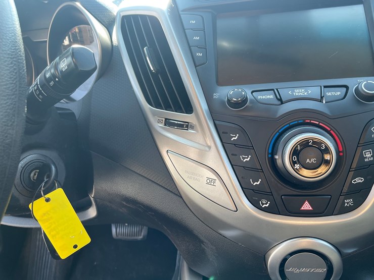 #154-•-2013-hyundai-veloster-(nm-title-in-delay)-image-49