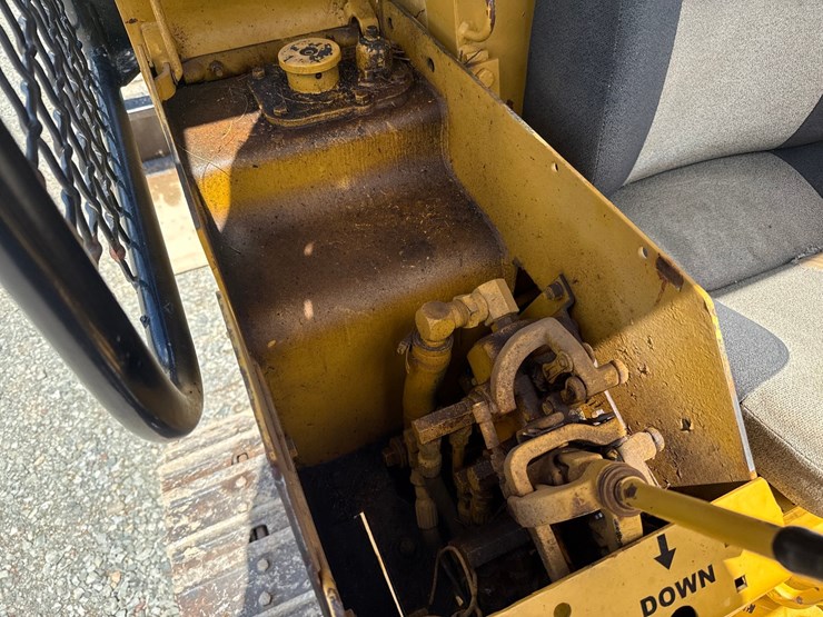 deere-550-image-48