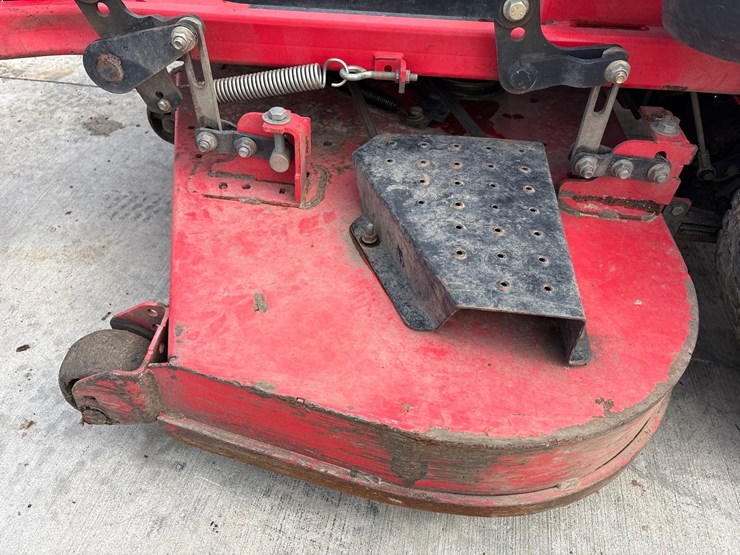 #5102-•-gravely-zt-5400-lawn-mower-image-23