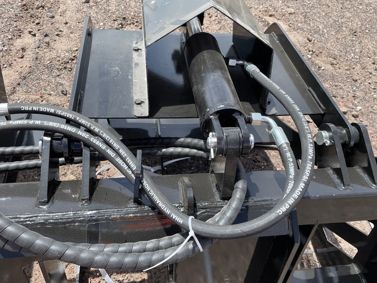 #1310-•-skid-steer-hollow-wood-grabber-image-9