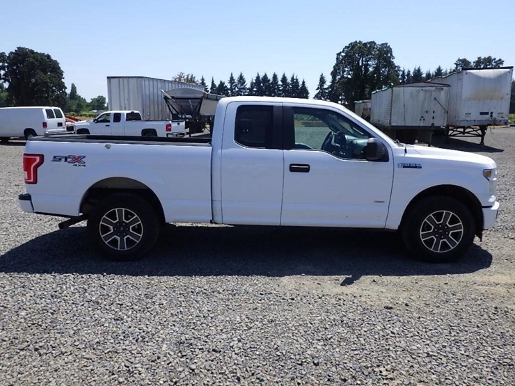 2017-ford-f150-image-4