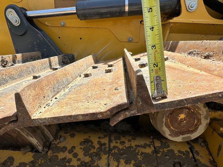 2022-deere-700l-image-11
