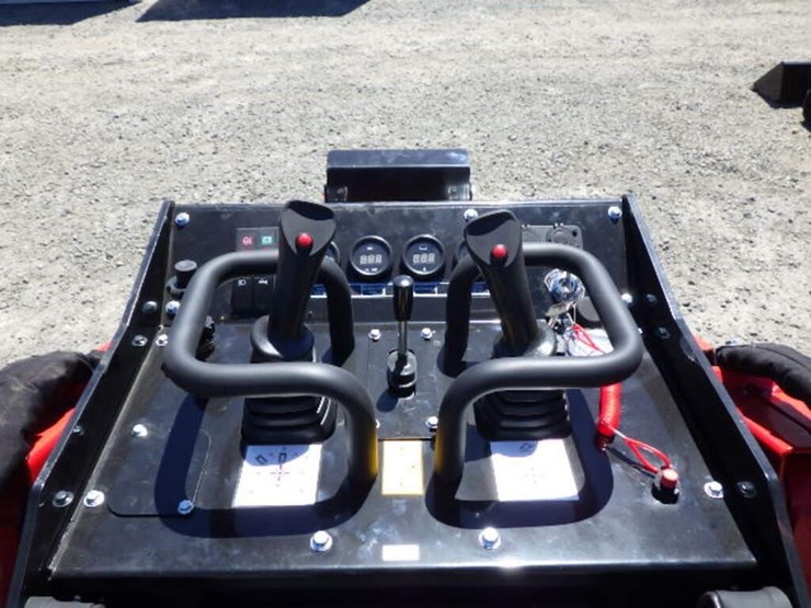 2026-sdlool-v1000-skid-steer-tracked-loader-image-13