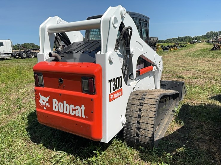 bobcat-t300-image-3
