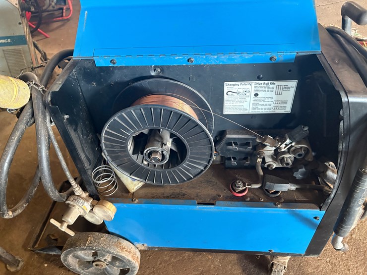 miller-millermatic-252-welding-machine-image-4