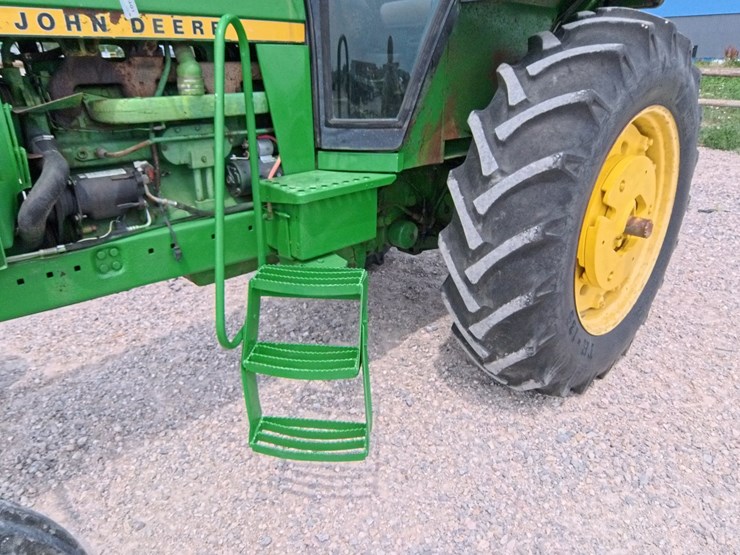 john-deere-4430-image-26
