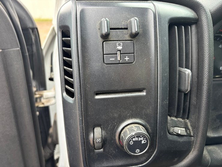 2016-gmc-1500-image-33