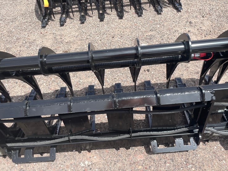 #1312-•-skid-steer-grapple-image-6