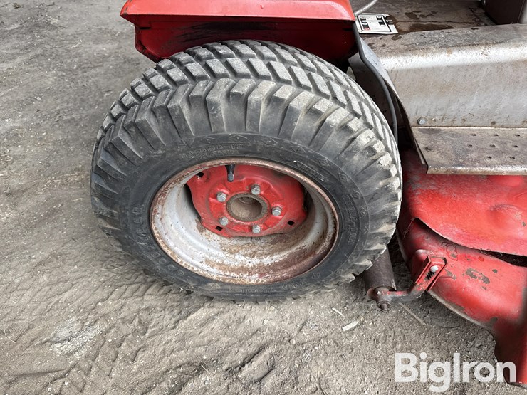 massey-ferguson-10-image-16