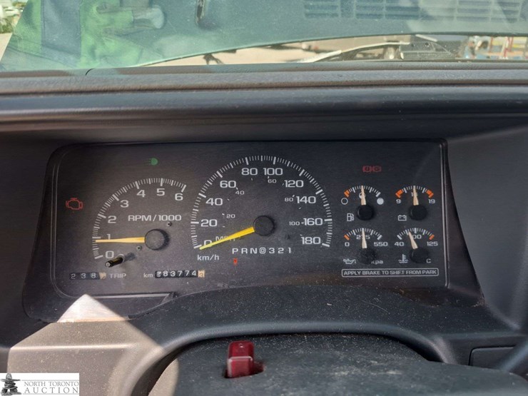 1997-chevrolet-tahoe-image-14