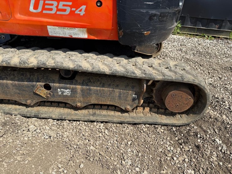 2015-kubota-u35-4-image-17