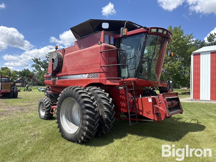 2008-case-ih-2588-image-3