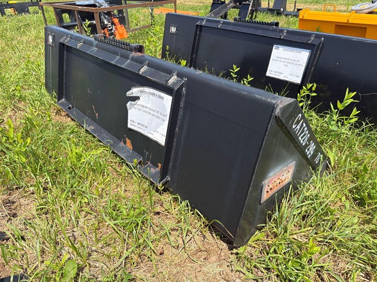 caterpillar-226-image-3