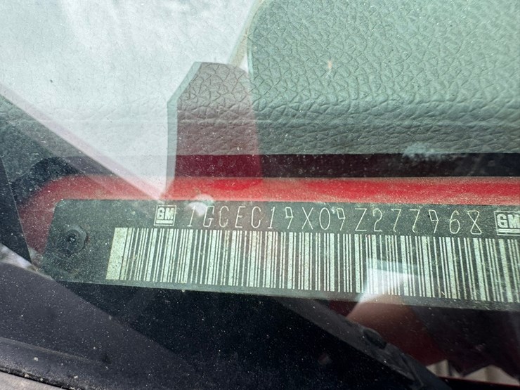 #1868-•-2009-chevy-silverado-pickup-truck-image-57