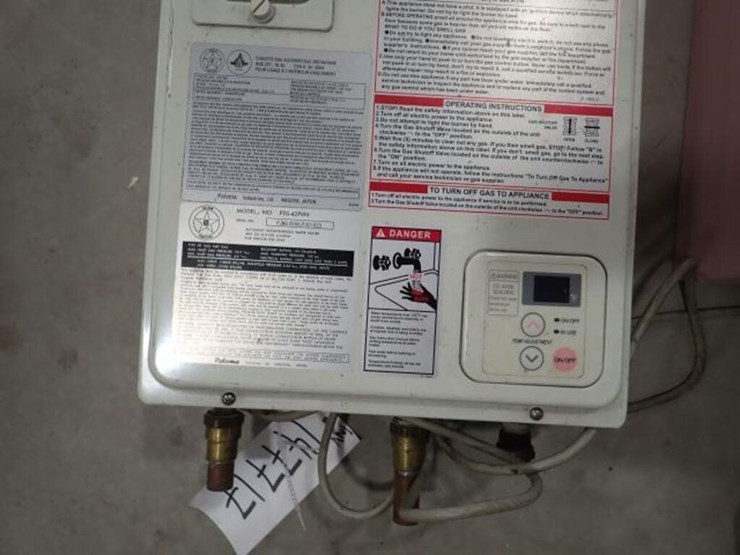 paloma-118,000-btu-natural-gas-tankless-hot-water-image-9